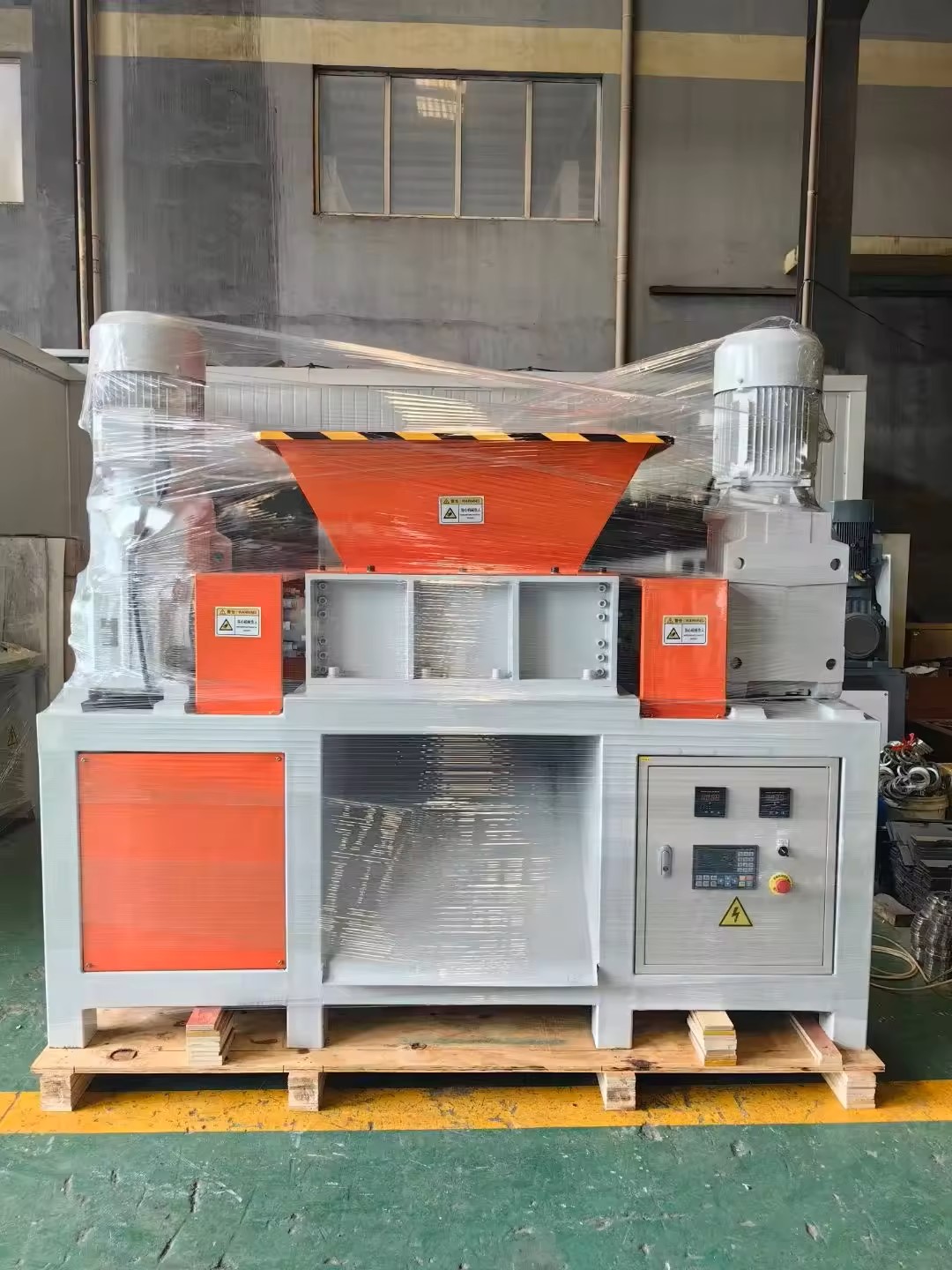 塑料粉碎回收電子廢物處理機